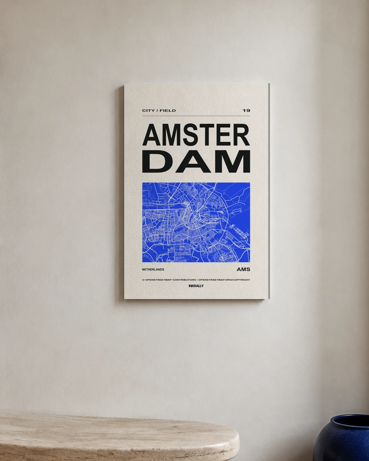 Amsterdam / City Field — A bright entryway with natural textures