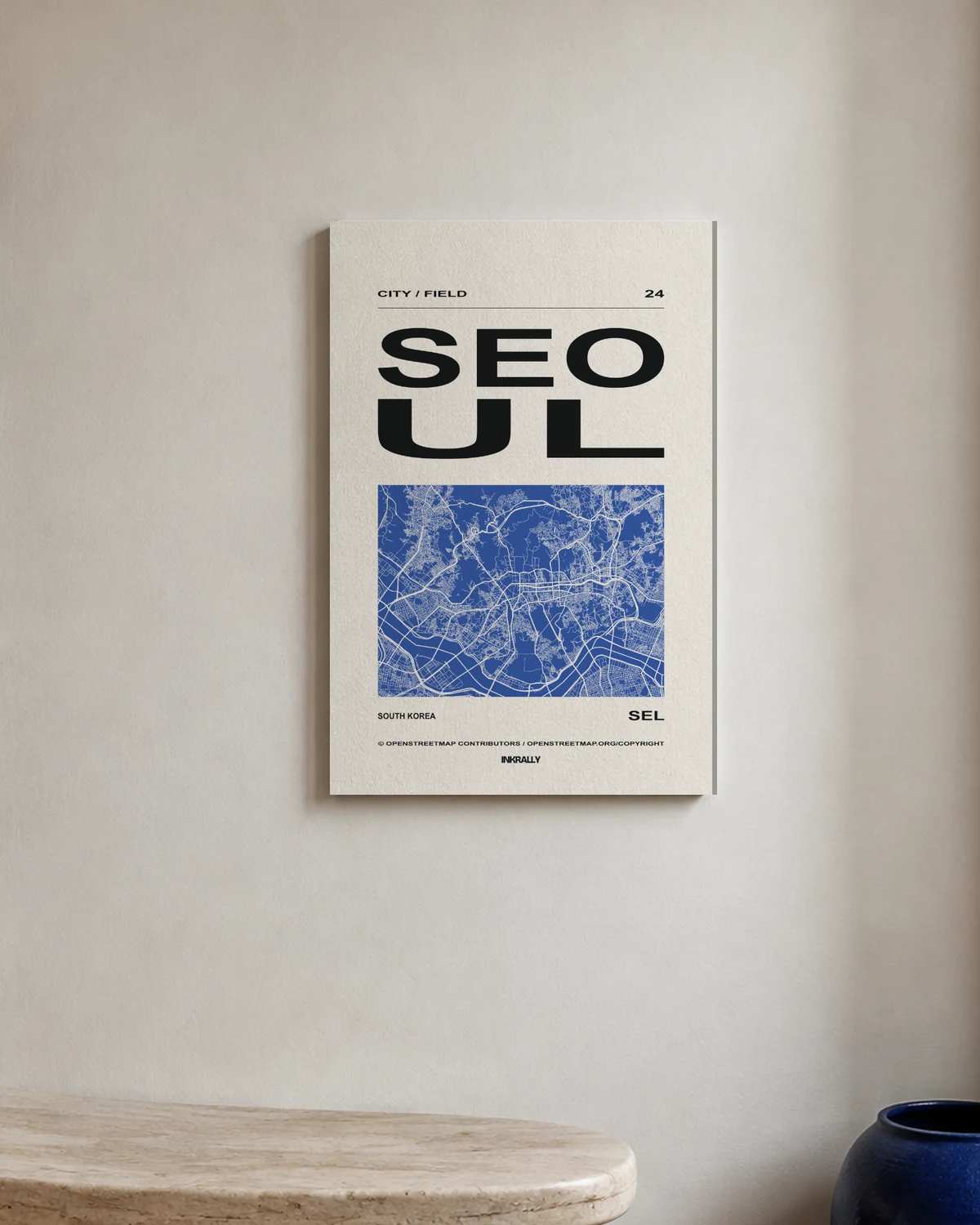 Seoul / City Field — A bright entryway with natural textures