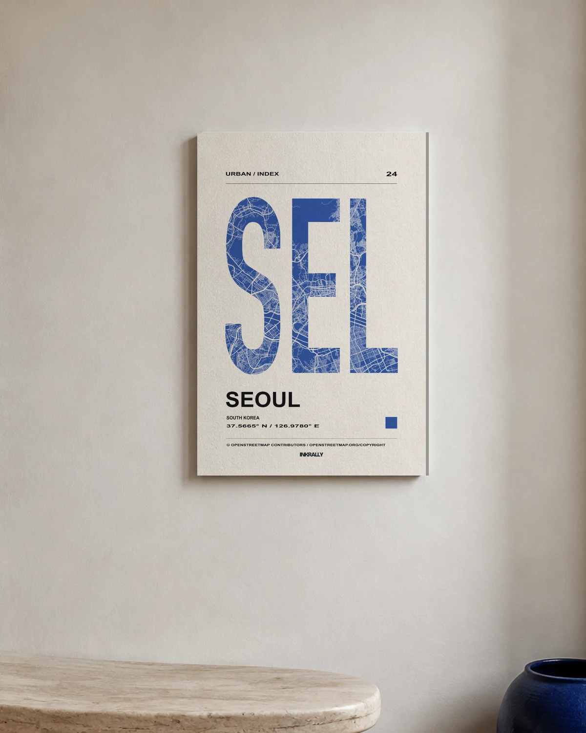 Seoul / Urban Index — A bright entryway with natural textures