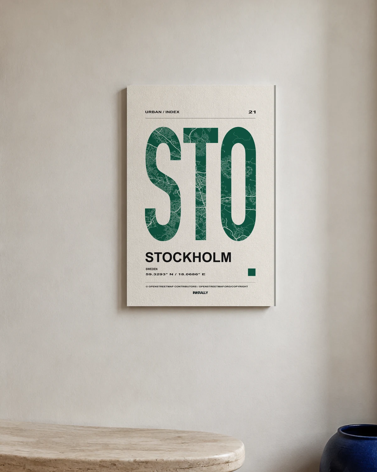Stockholm / Urban Index — A bright entryway with natural textures